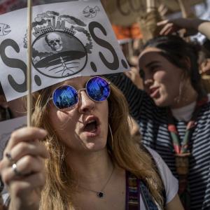 Students shout slogans during a rally in Madrid, Spain, on March 15, 2019. Students mobilized by word of mouth and social media skipped class to protest what they believe are their governments' failure to take tough action against global warming. | Students shout slogans during a rally in Madrid, Spain, on March 15, 2019. Students mobilized by word of mouth and social media skipped class to protest what they believe are their governments' failure to take tough action against global warming. | Bernat Armangu