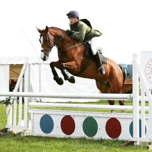 Rachel Underhill horse jumping.
