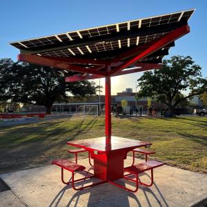 Red stand-alone solar workstation