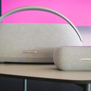 Harman Kardon speakers.