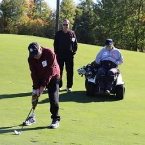 Covia volunteers play golf