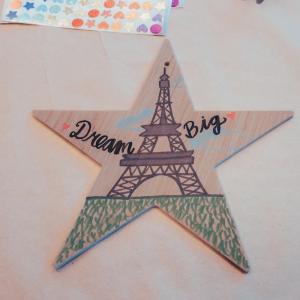 painted star reading "Dream Big"