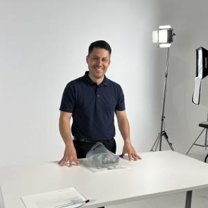 Jorge Alvarez in a studio