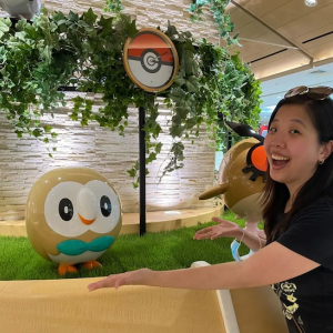 Julia shown with an Angry Birds display.