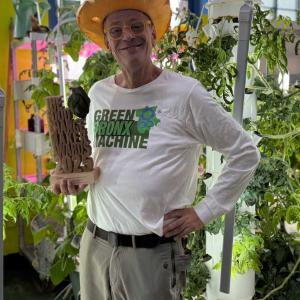 Stephen Ritz with award