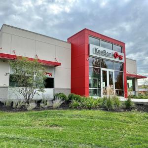 Photo of KeyBank Ithaca branch.