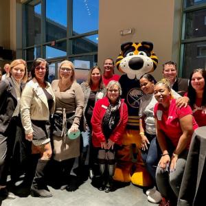KeyBank volunteers at West Side Bazaar.