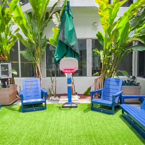 Blue lawn chairs in an outside area