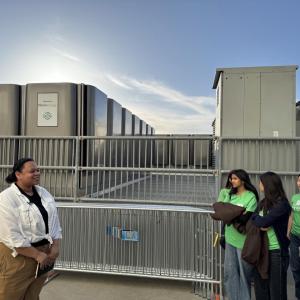 AEG’s Kadamia Hubbard, Senior Analyst, Sustainability, offered students a look at the arena’s Bloom Energy fuel cells.