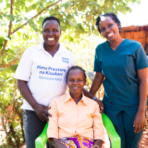 Dorcas Mwende Mulei with Medtronic LABS patient engagement lead and community health worker