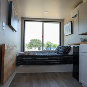 ekō Solutions Gateway Park Model – Bedroom