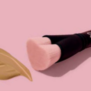 A love heart makeup brush 