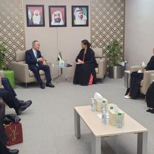 Large meeting with Climate Minister