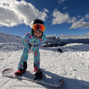 Natasa snowboarding.