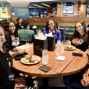 Students then had a chance to speak one-on- one with industry professionals over lunch, including executives from various AEG business units such as Goldenvoice, AEG Presents, AXS, and Crypto.com Arena. 