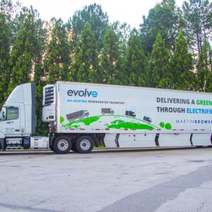 Thermo King®'s battery-powered refrigerated trailer unit
