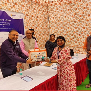 volunteer distributing COVID care kits