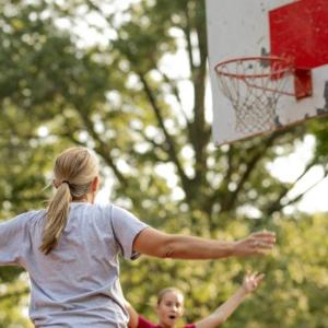 RaNae Isaak coaching basketball