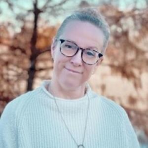 Renee Thompson, director of global sustainability and environmental compliance at Wesco International, serves as chair of SIA’s Environmental, Social and Governance Advisory Board.