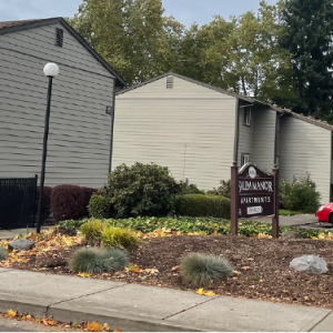 Exterior shot of Salem Manor.