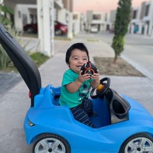 Brands that Connect Us; First Place: Beatriz Martinez, Mexico; JBL WIND touching lives.