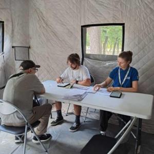 Action Against Hunger staff provide support in Ukraine. 