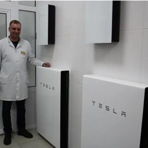 In the town of Derhachi, five miles northwest of Kharkiv, two Tesla Powerwalls donated by the Polish government were installed last November at the local 100-bed hospital. “Now we can be sure that all operations will go ahead and that no patients are lost because of power outages,” said head surgeon Oleg Donchak. (Nick Allen/Direct Relief)