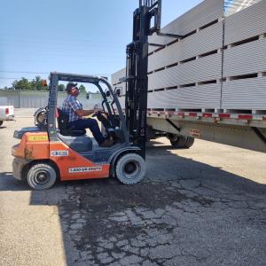 Unloading wallboard 