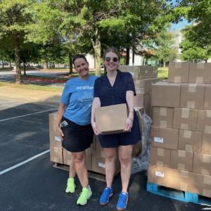 WK Kellogg Co employees volunteering with NWA Food Bank 
