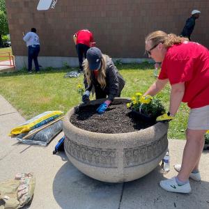 KeyBank volunteers planting flowers.