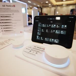 LG Electronics AI and IoT Innovations presentation kiosk
