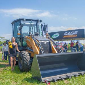 A large bucket-type construction vehicle