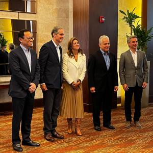 group photo of attendees