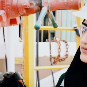 Female employee at Baker Hughes