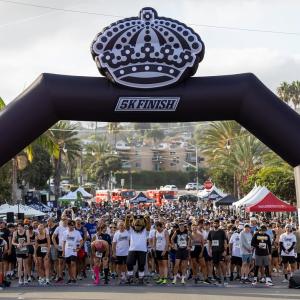 Hundreds of runners gather at the starting line beneath the LA Kings 5K archway in South Redondo Beach prior to the start of the annual fundraising event benefiting Kings Care Foundation.