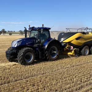 New Holland’s IntelliSense