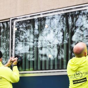 Installation of INOVUES window retrofit at Saint-Gobain