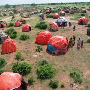 In Kenya, those displaced by the floods are forced to use temporary shelters.