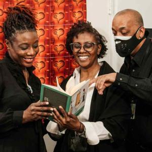 people reading Martu Freeman-Parker's book