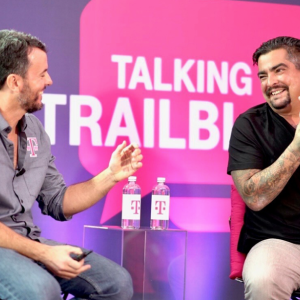 Aarón Sánchez and Jorge Martel talking