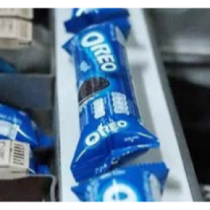 Close up of small oreo packets in a line.