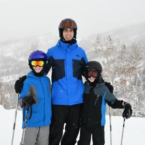 Greg Efthimiou family skiing