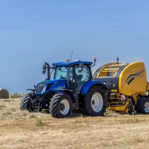 Roll-Belt™ Variable-Chamber Baler