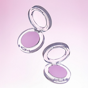 Toly Foundation makeup compact.