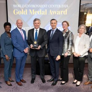 WEC and WHC board members with Carrier and Jacobs execs.