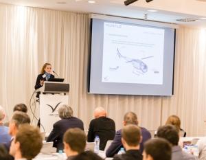 Virginie Barbieux giving a slideshow presentation