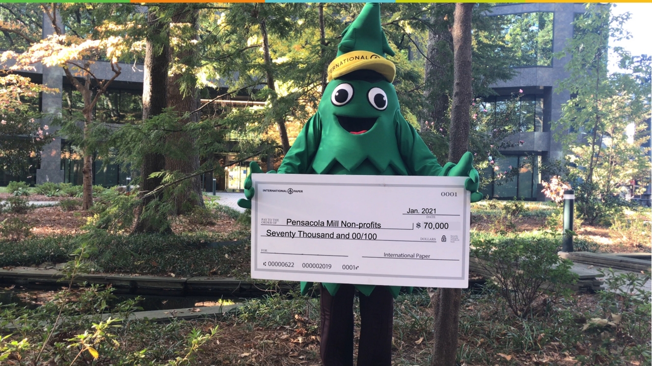 International Paper S Pensacola Mill Awards 70 000 In Ip Fo