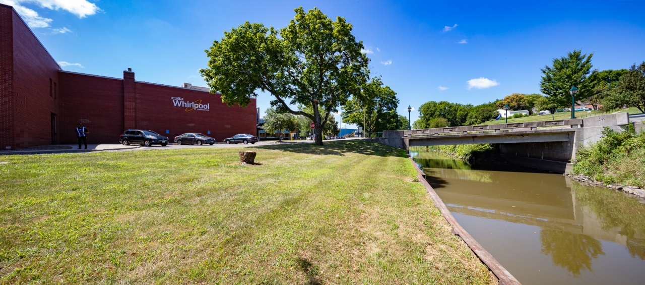 Whirlpool Corporation’s Amana, Iowa Plant Donates to Linn