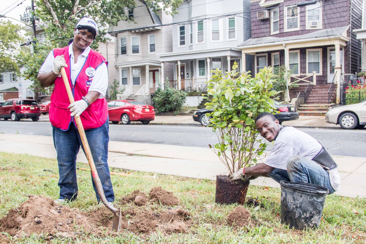 Lowe S Champions Underserved Communities With