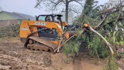 CASE supports Team Rubicon with Compact Track Loaders in the clean up operations following tornadoes in Tennessee